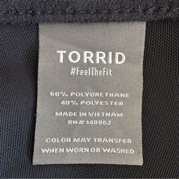 Torrid Perfect Skinny Faux Leather Mid Rise Pant Size 18R - Picture 10 of 12